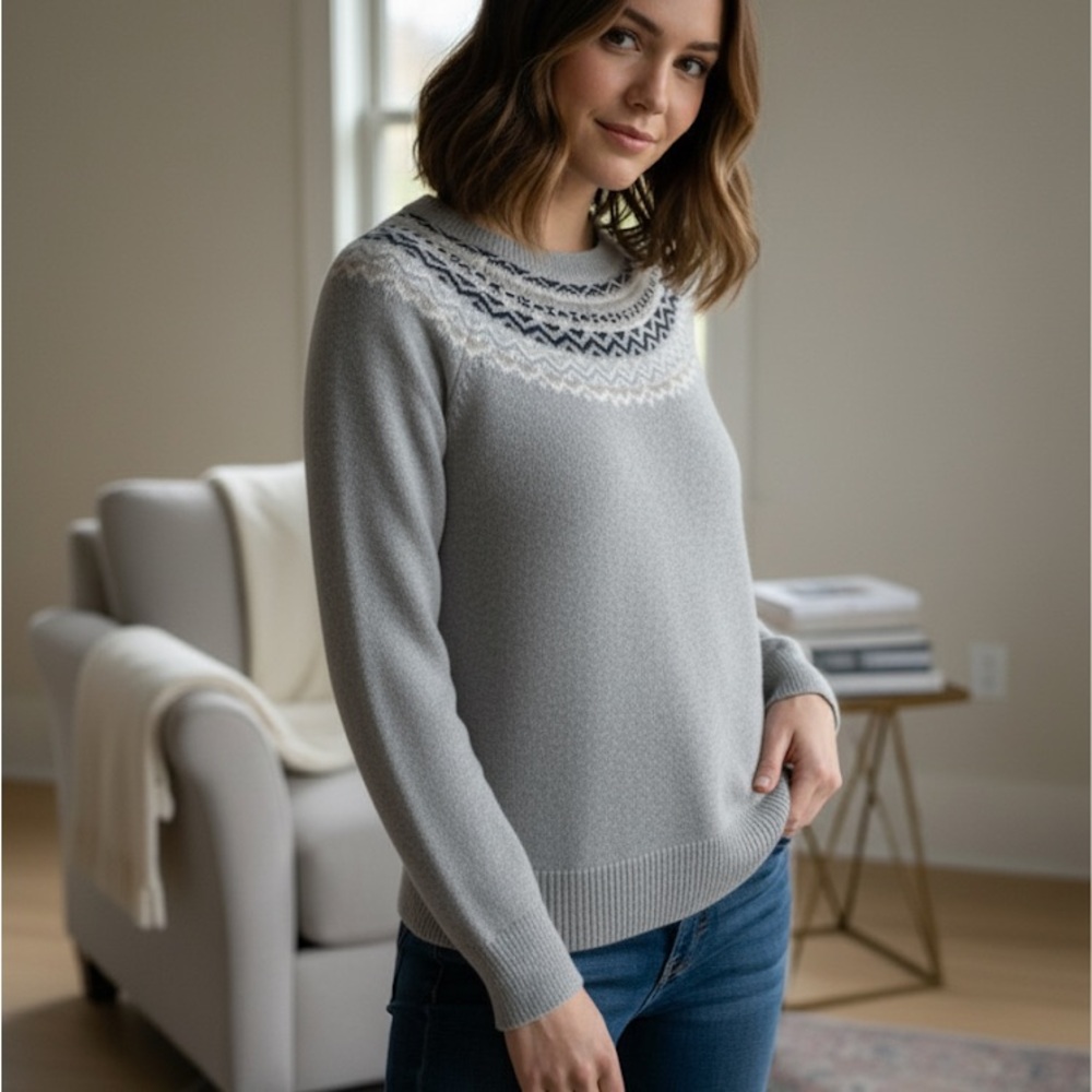 Banana Republic Women’s Light Gray Fair Isle Knit Sweater, Size XS